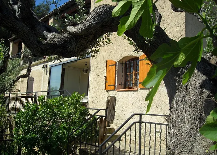 L'arche En Rez De Jardin De A Toulon