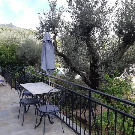 L'arche En Rez De Jardin De A * Τουλόν