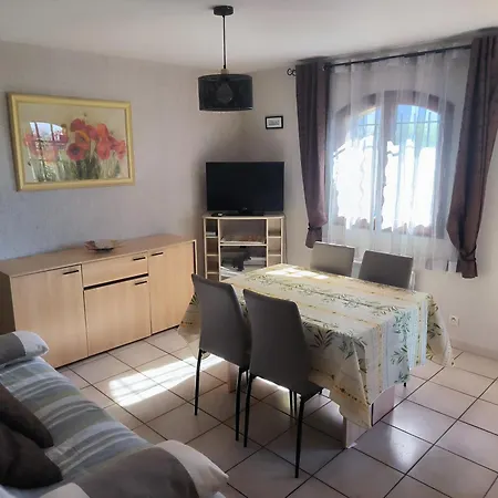 L'arche En Rez De Jardin De A Toulon